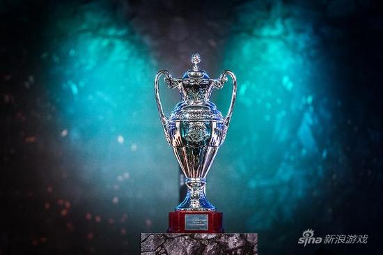 FaZe Clan斩获CSGO Major决赛卫冕冠军，ropz关键发挥奠定胜局